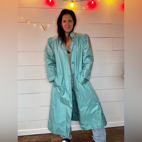 Vintage 70's turquoise Fleet Street trench coat 10